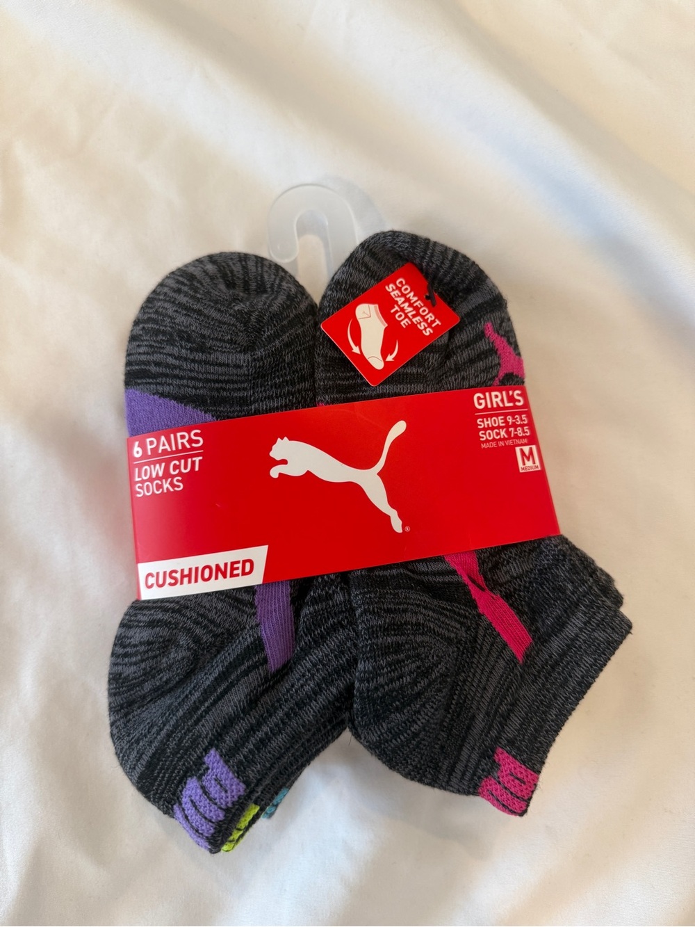 PUMA Girls Cushioned Low Cut Socks 6-Pack NWT Size M Shoe 9–3.5 Athletic